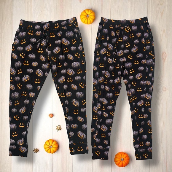 Bums & Roses | Creepin' It Real His and Hers Pajama Pants Size Medium Halloween - Picture 1 of 11